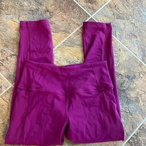 VS- Knock out capri pants